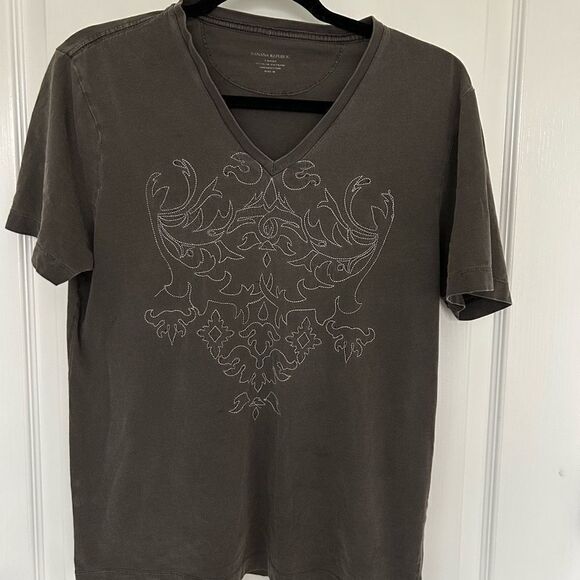 Banana Republic Women’s Gray GraphicTee Shirt Short Sleeve V-Neck Size Medium - Picture 2 of 8